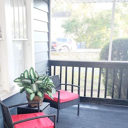 Modern Two Bedroom Home 레이크랜드 외부 사진